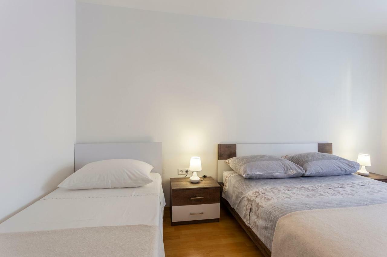 Apartment Anna With Free Private Parking Pula Eksteriør bilde